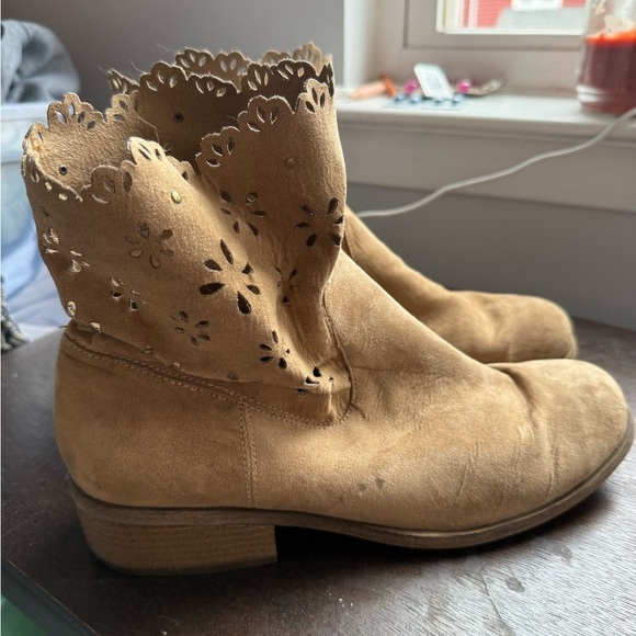 Unisa Brown Floral Ankle Booties - Picture 3 of 7